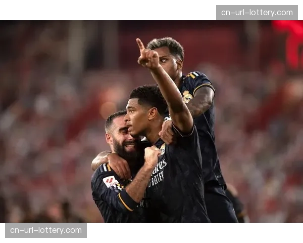 伤病更新：皇马宣布库尔图瓦恢复顺利，已开始有球训练。